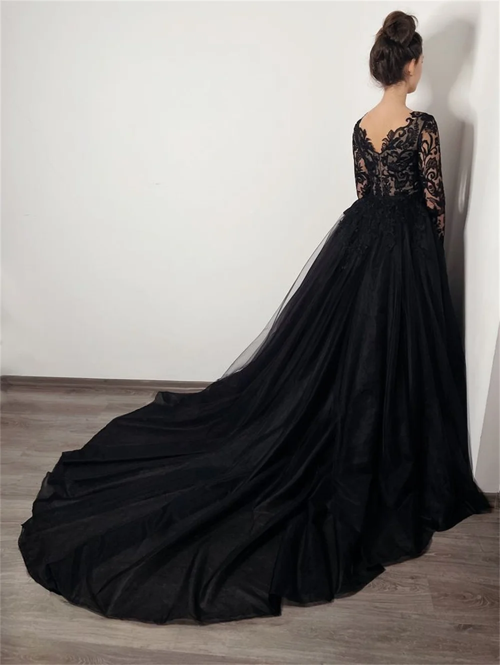 Amanda Black Lace Embroidery Tulle Prom Dress Sexy V-neck Long Sleeves فستان حفلات الزفاف Elegant Long Train vestidos de festa