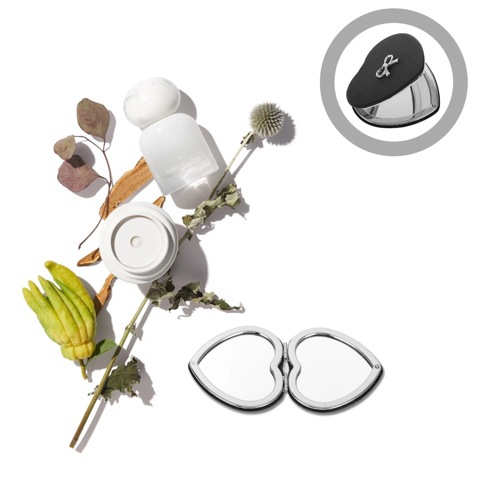 مرآة مكياج صغيرة على شكل قلب محمولة ومدمجة قابلة للطي وسطح عاكس ومرآة صغيرة مزدوجة الجوانب لمس يومي للنساء #1