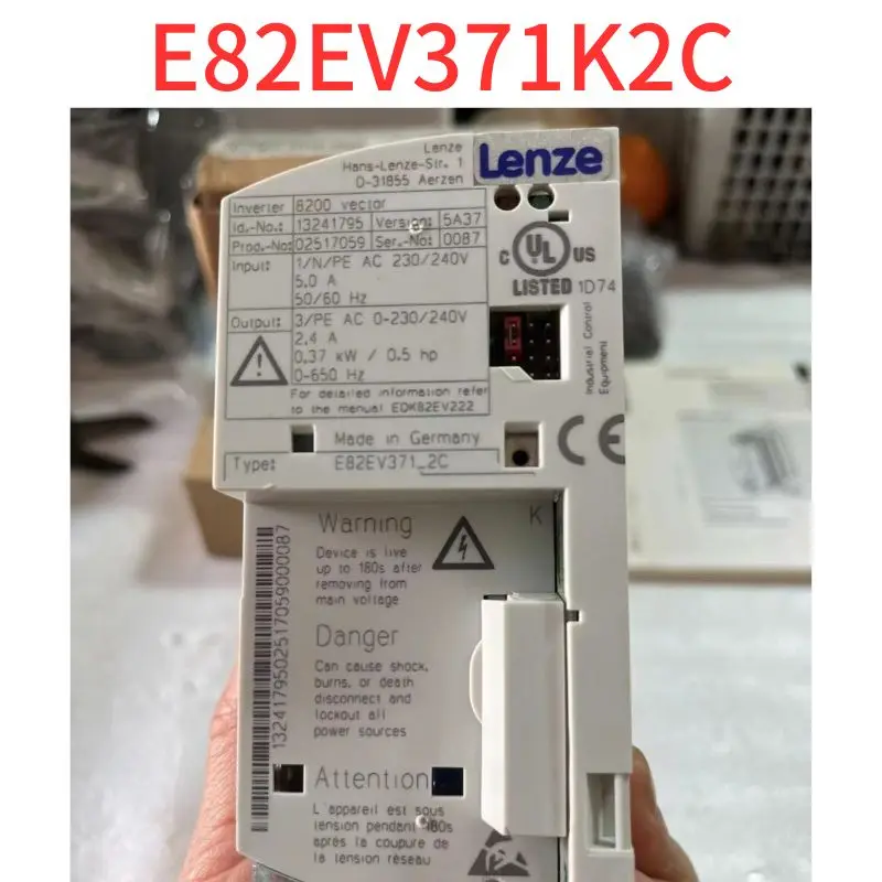 Second-hand Frequency converter 8200 E82EV371K2C 0.37kw