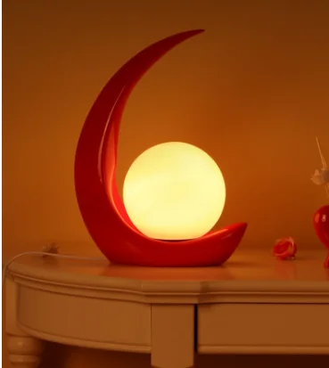 Modern Creative Moon Resin Personalized Bedroom Bedlight Modern Simple Retro Living Room Decoration Study Desk Lamp