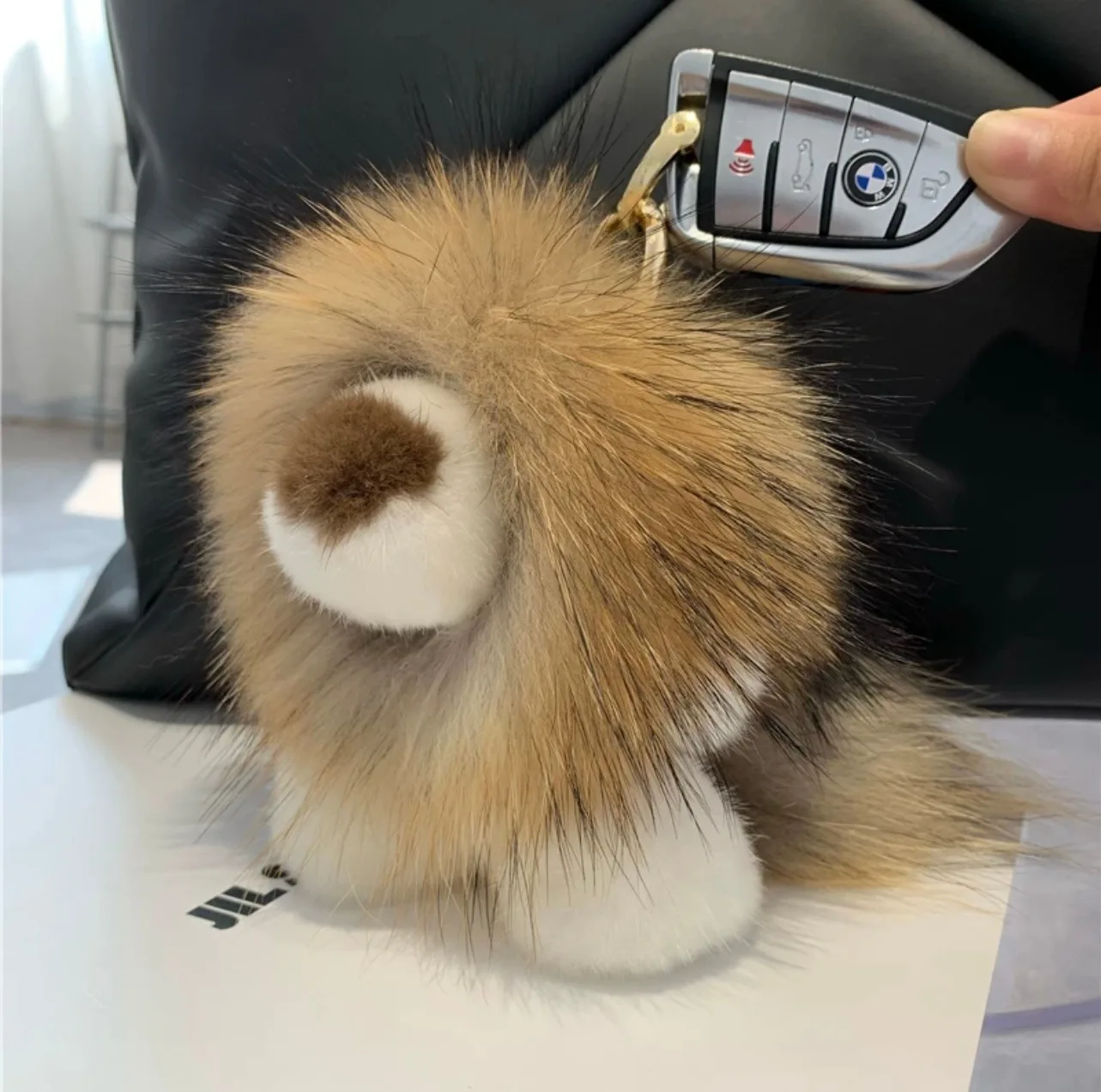 Luxury Real Mink Fur Lion Pendant Keychain Cute Plush Bag Car Keyrings Women Ornaments Rearview Mirror Hanging Gifts Girls Kids