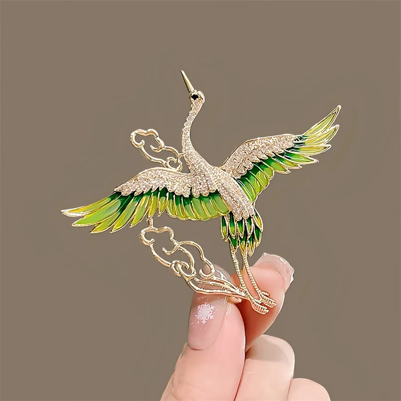 Chinese Style Elegant Rhinestone Green Enamel Wings Crane Clouds Brooches For Women Girls Flying Birds Lapel Pins Party Jewelry