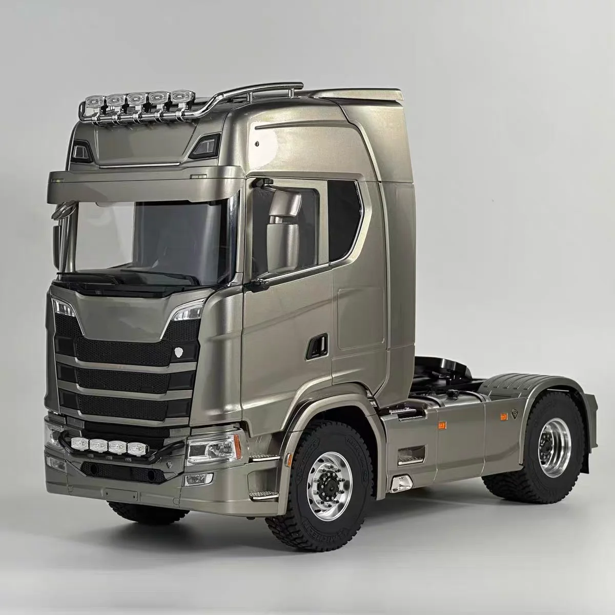 1/14 RC Tractor Truck 770S Differential Locks 2Speed Gearbox 4WD Lights Sounds Remote Control Lorry Car for TAMIYA Trailer