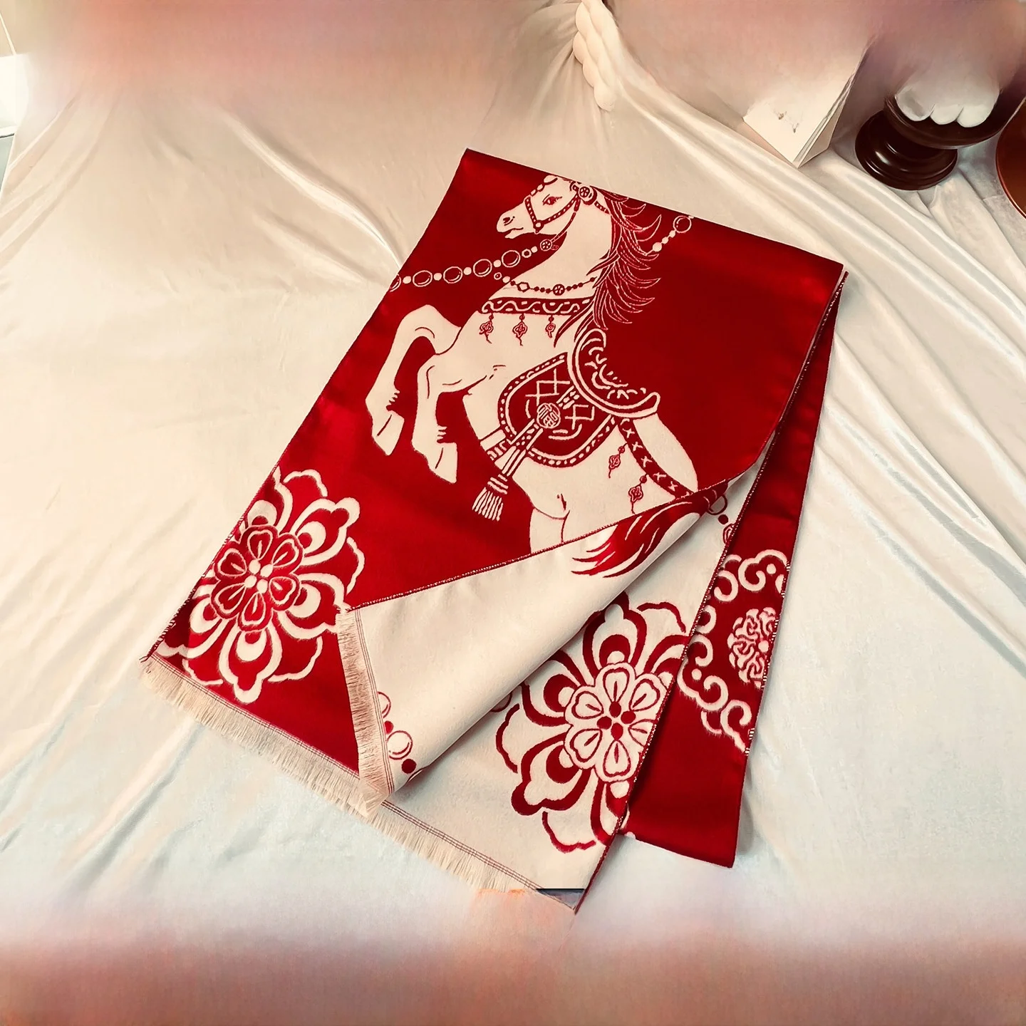 red-chinese-zodiac-year-scarf-women's-winter-faion-gift-canles-konis-woolen-geometric-pattern-multifunctional-scarf