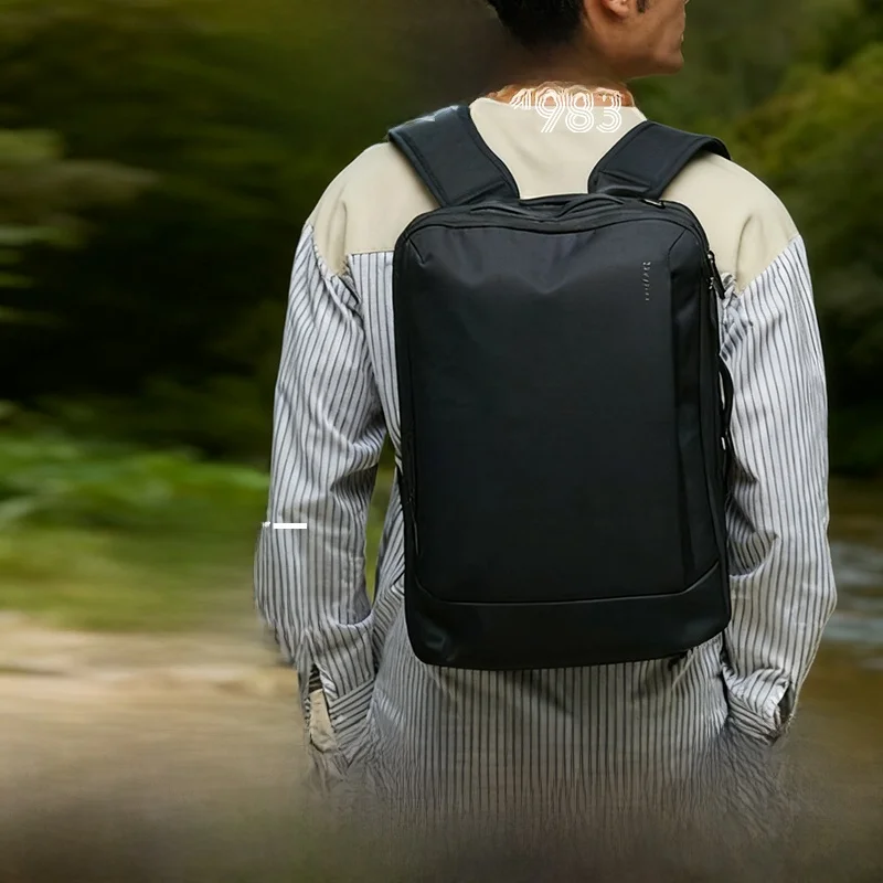 Bolsa de Ombro Ajustável Targus Ecológica para Notebook de 15,6 Polegadas, Estilo Casual, Mochila com Zíper Duplo e Alívio de Pressão nas Costas