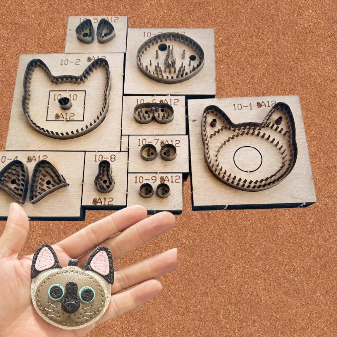 Kitten & Siamese Cat Keychain Pendant Cutting Die, Custom Laser Craft Die for Scrapbooking & Leather Making