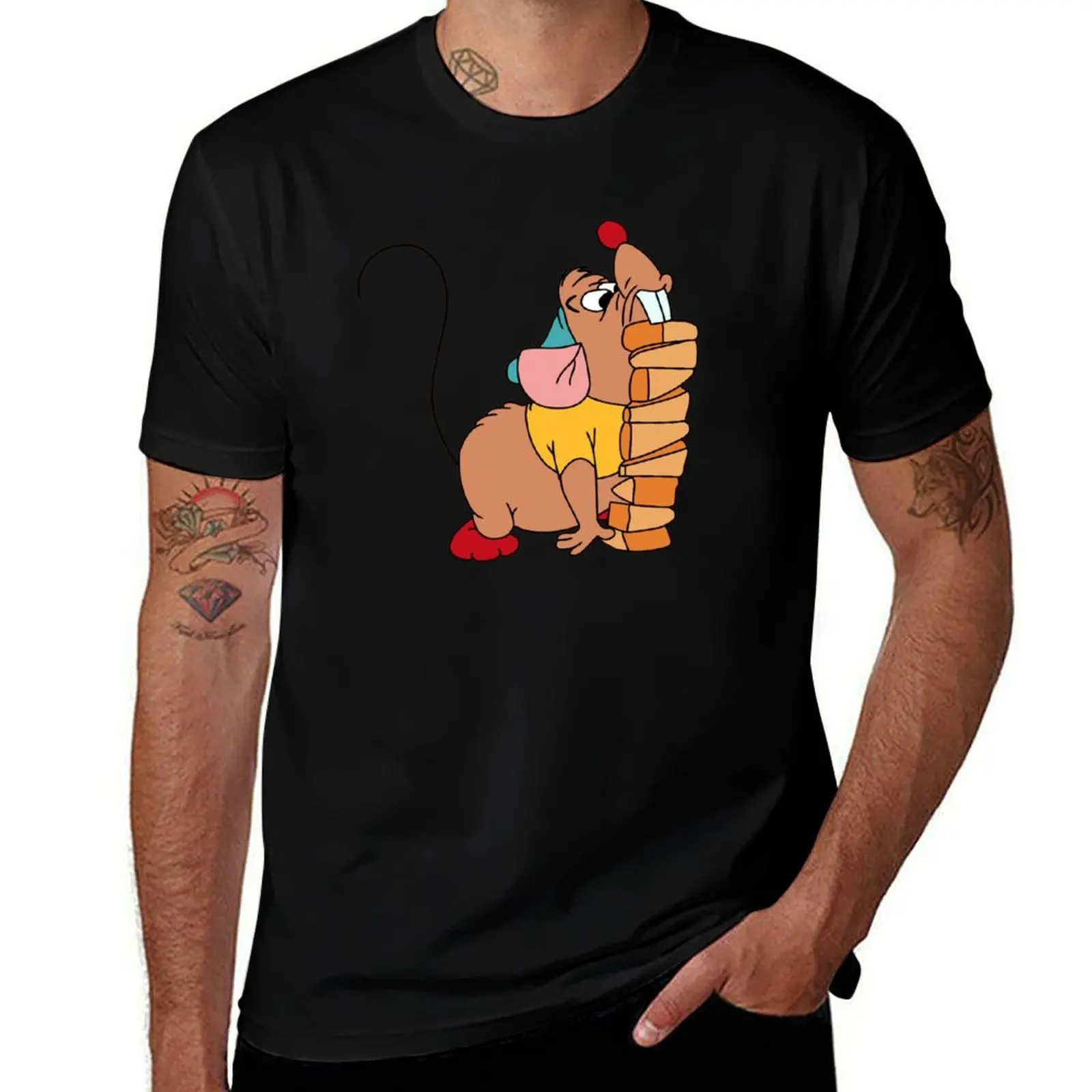 

Gus Gus carrying cheese T-Shirt man t shirt cotton man t shirt luxury