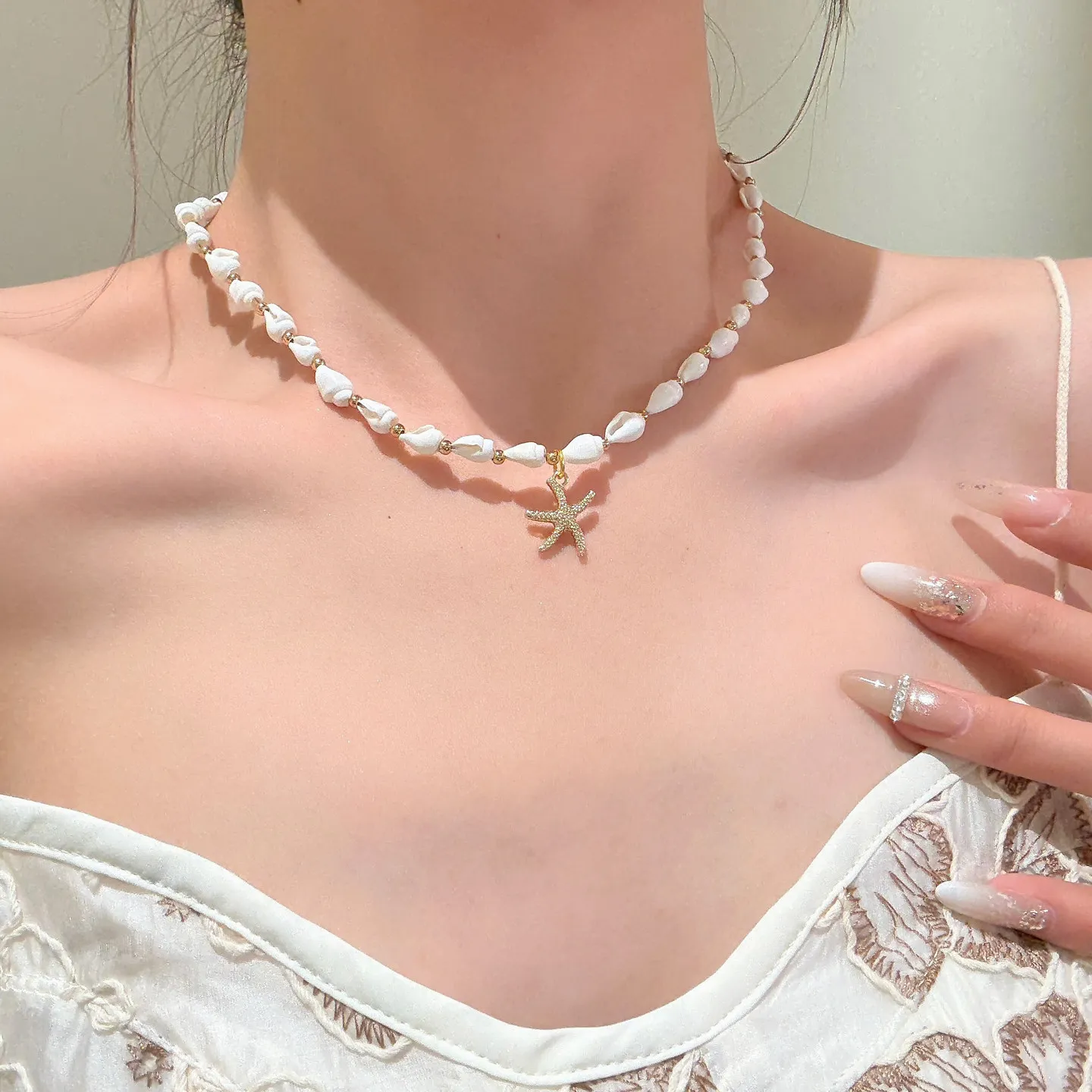2Pcs Ocean Themed Layered Gold Necklaces, Natural White Shell Starfish & Textured Scallop Pendant Stackable Clavicle Jewelry