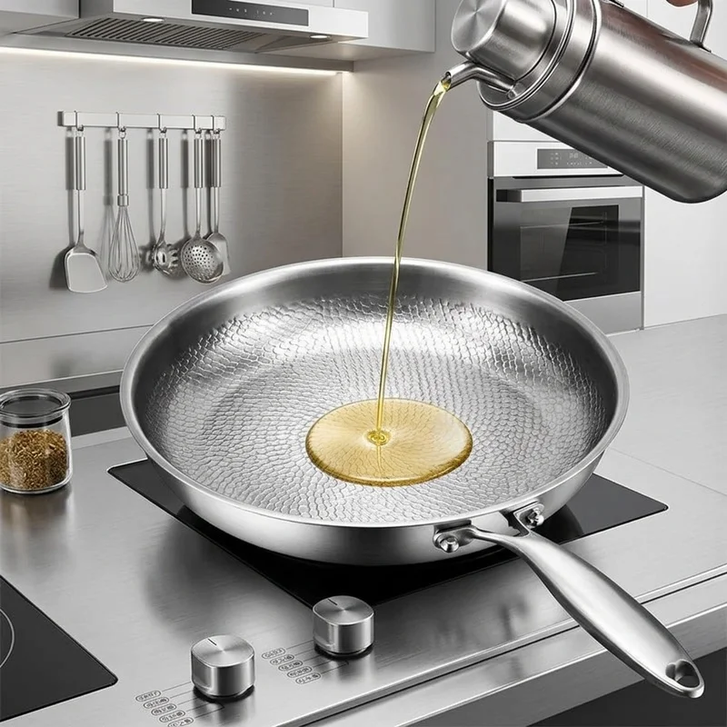 26/28/30cm German Pure Titanium Frying Pan Uncoated Non Stick Fish Scale Hammer Pattern Titanium Alloy Cookware
