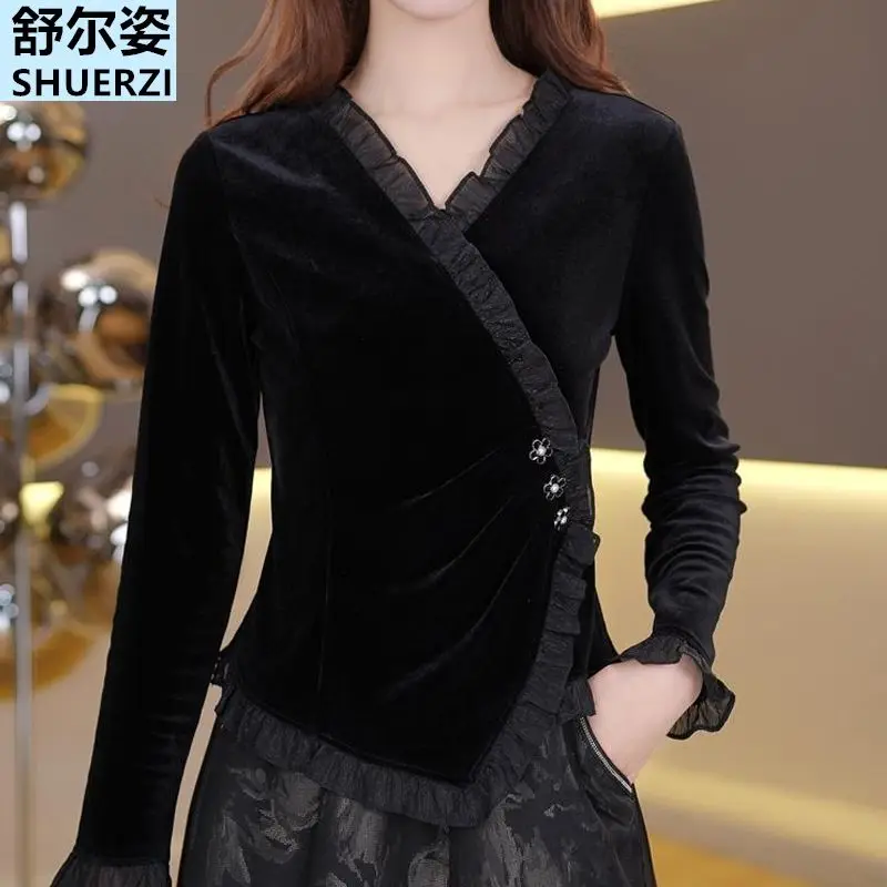 Camisa básica de manga larga de terciopelo dorado con cuello en V de gama alta a la moda para mujer 2025, nueva camisa ajustada pequeña y versátil