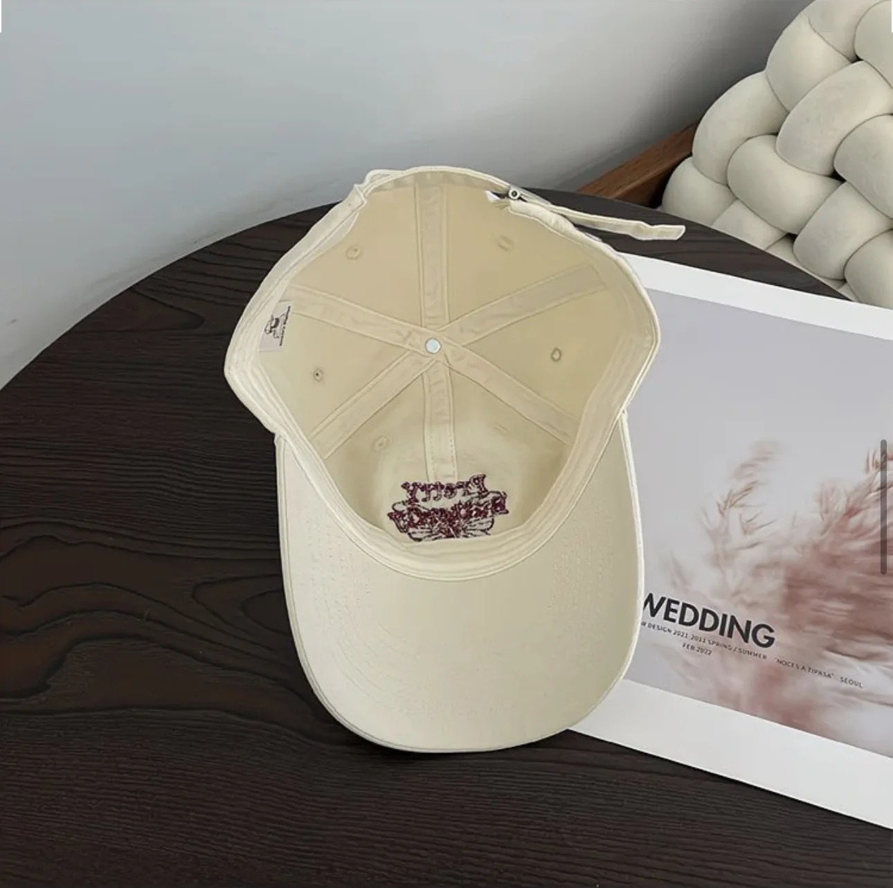 Soft-Top Baseball Cap with Butterfly Letter Embroidery, Curved Brim Design That Enhances the Shape of the Head and Makes the Face Appear Smaller, Adjustable Back Buckle Suitable for Both Large and Small Head Sizes, Versatile for Commuting, Shopping, and Camping