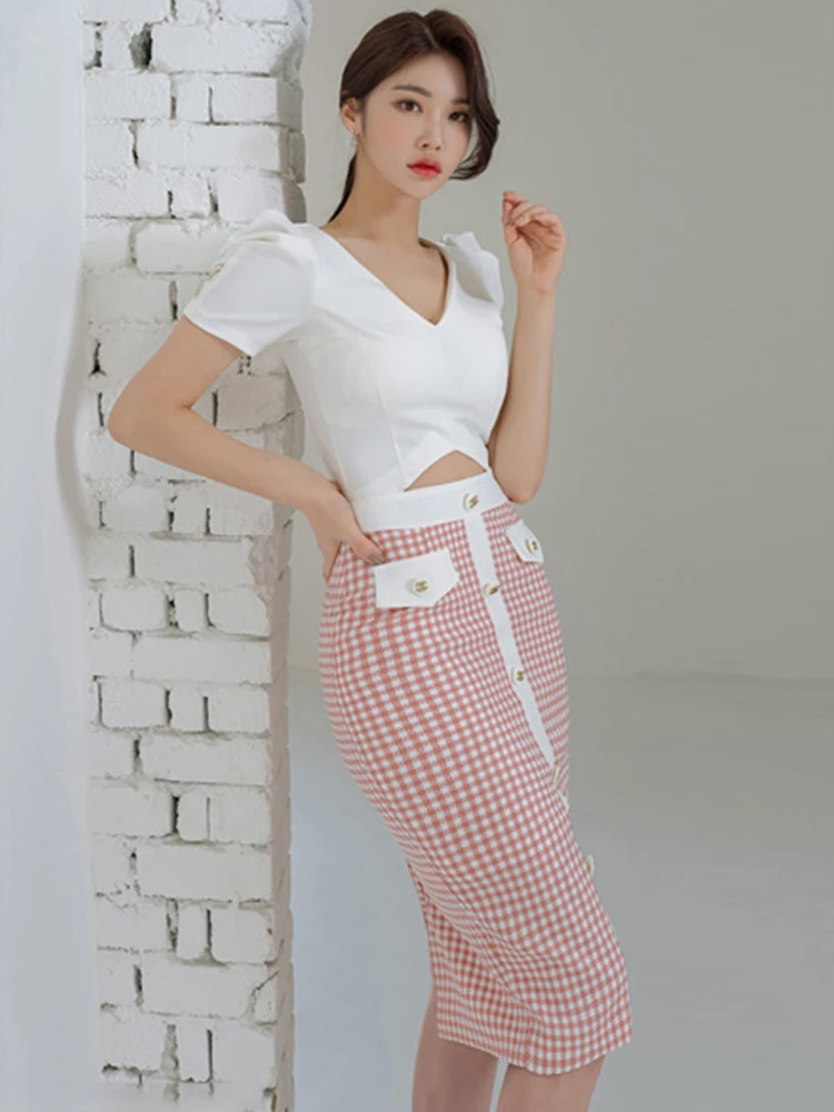 

Women Clothes Elegant Outfits White Puff Sleeve Short Tops Shirt Blouse And Plaid High Waist Skirt Mujer 2 Pieces Set Summer New