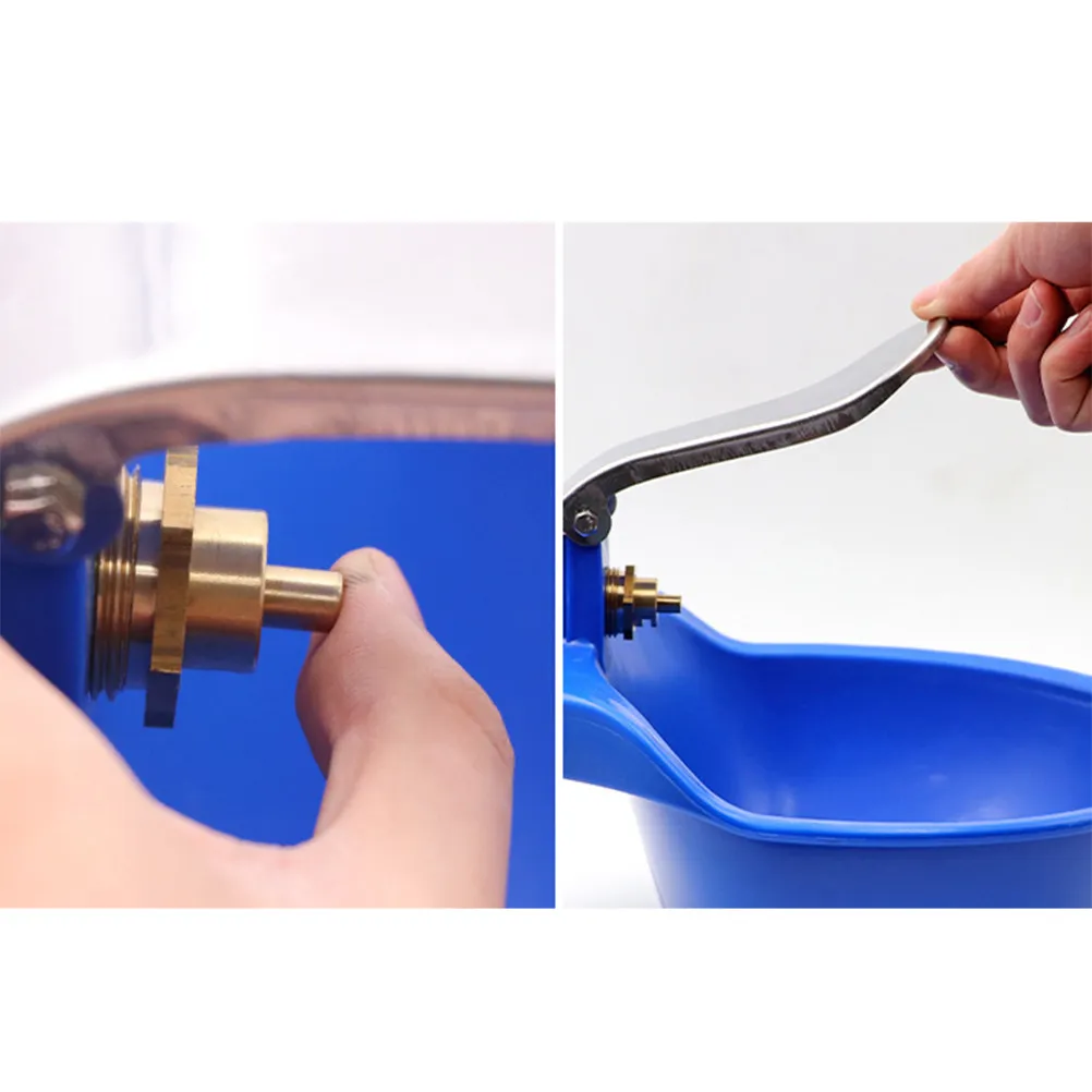 

Plastic Farm Grade Large Automatic Water Bowl Drinking Basin for Cow Cattle Horse Goat Sheep Livestock Waterer Farm Water Bowl