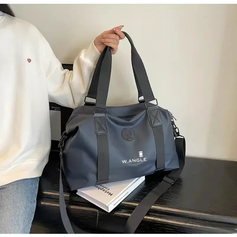 

Новинка 2024, легкая сумка для гольфа, Женская водонепроницаемая Спортивная Сумка для фитнеса, Повседневная сумка в парном стиле, мужская сумка для сухого и влажного хранения