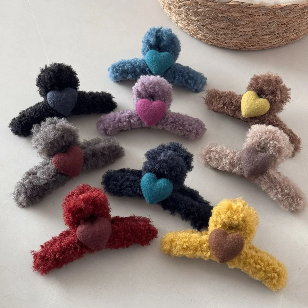 Winter Faux Fur Hair Claw for Women Elegant Love Heart Shark Clip Hair Accessories Furry Crab Barrettes Headwear Ponytail Clip