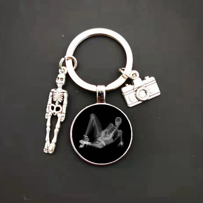 Fashion Creative Vintage Skeleton Pendant Key Chain X-ray Film Glass Convex Round Key Ring Cute Key Chain Handmade DIY Bag Charm