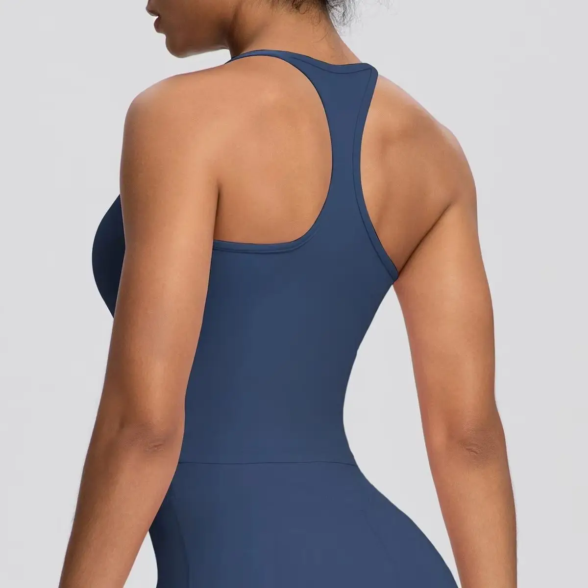 

Solid Color Slim Shoulder Strap Beautiful Back Yoga Vest With Chest Cushion,Casual Tight Fitting Sports Quick Drying Fitness Bra