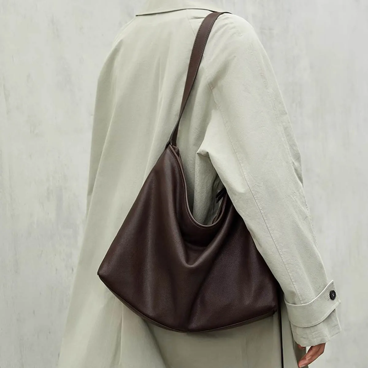 

Vegetable Tanned Leather Women's Bag Versatile Casual Shoulder Bag Large Capacity Commuter Women's Light Luxury Bag