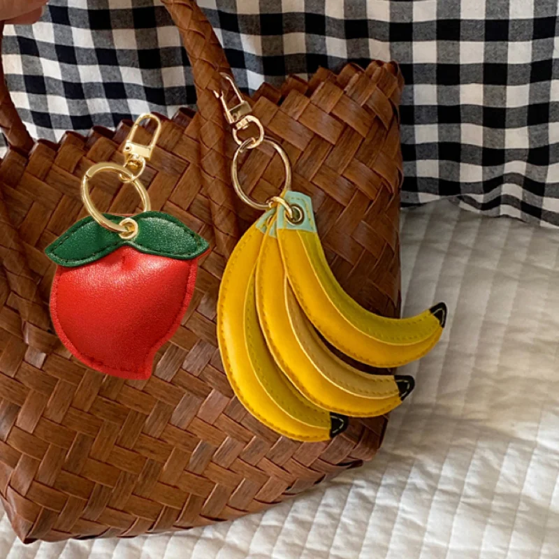 

Creative Fruit Shoulder Bag Pendant Simulation Banana Peach Bag Pendant Fashionable Highquality Leather Waterproof Pendant Gift