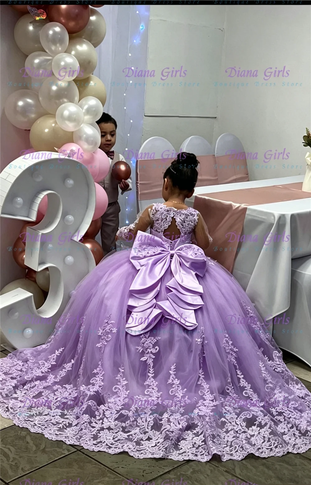 elegante-abito-da-damigella-in-tulle-lavanda-con-raffinata-applicazione-in-pizzo-per-bambine-ideale-per-matrimoni-feste-di-compleanno-e-serate-di-gala