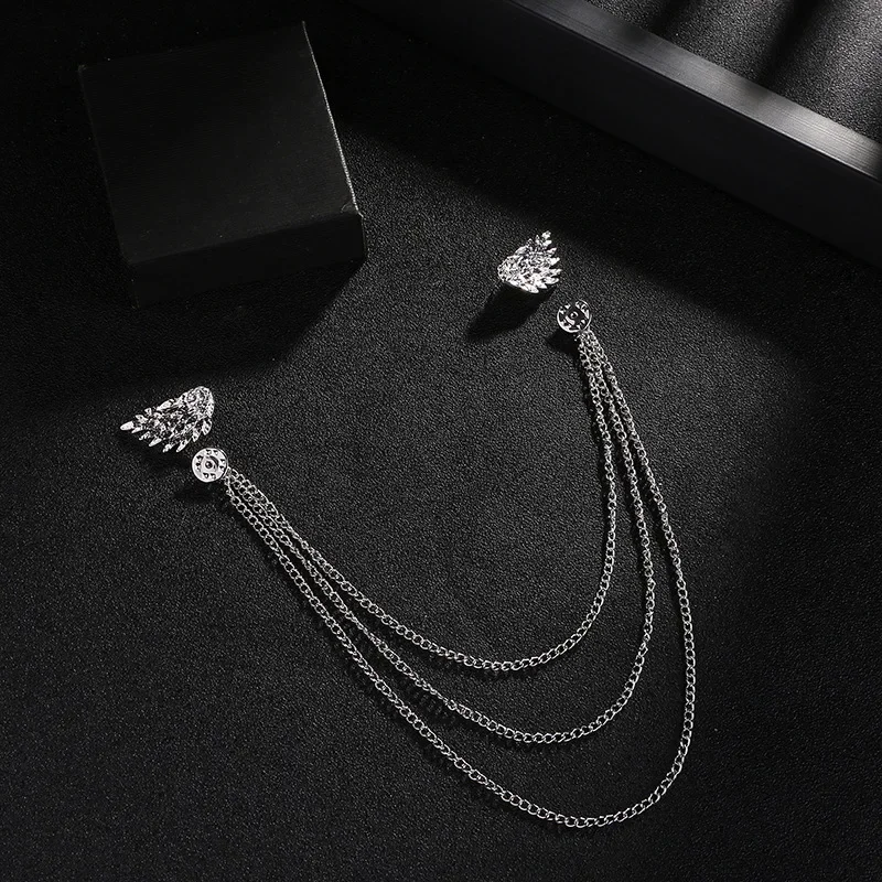 Vintage Fixed Wings Brooch Jewelry Luxury Tassel Chain Female Neckline Dress Shirt Collar Pin Decoration Men Women Accessories