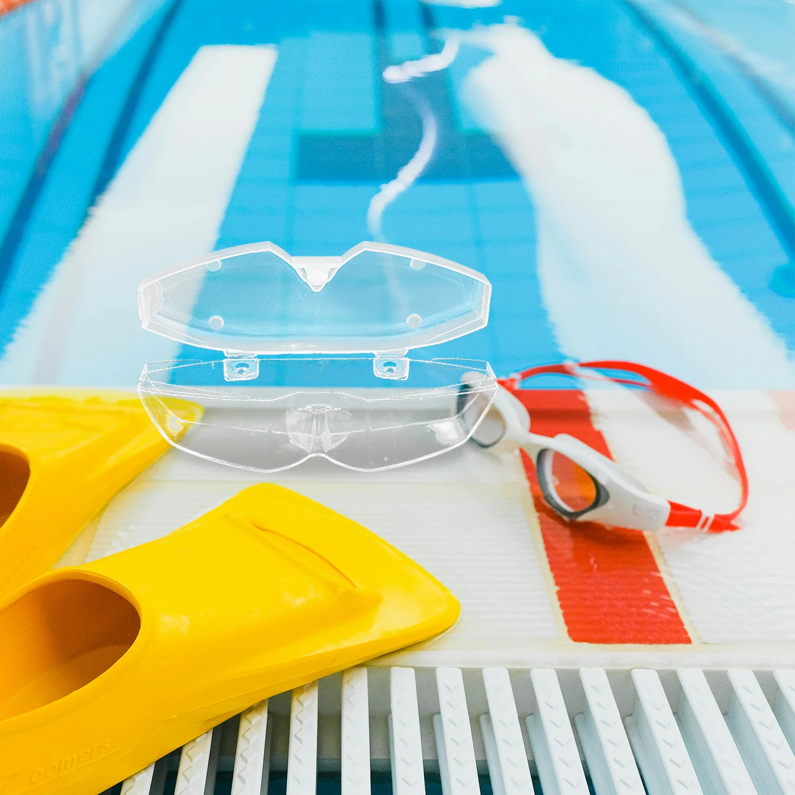 حافظة نظارات السباحة صندوق تخزين بلاستيكي متين شفاف وخفيف الوزن ومحمول لحقيبة السباحة وصناديق نظارات السباحة