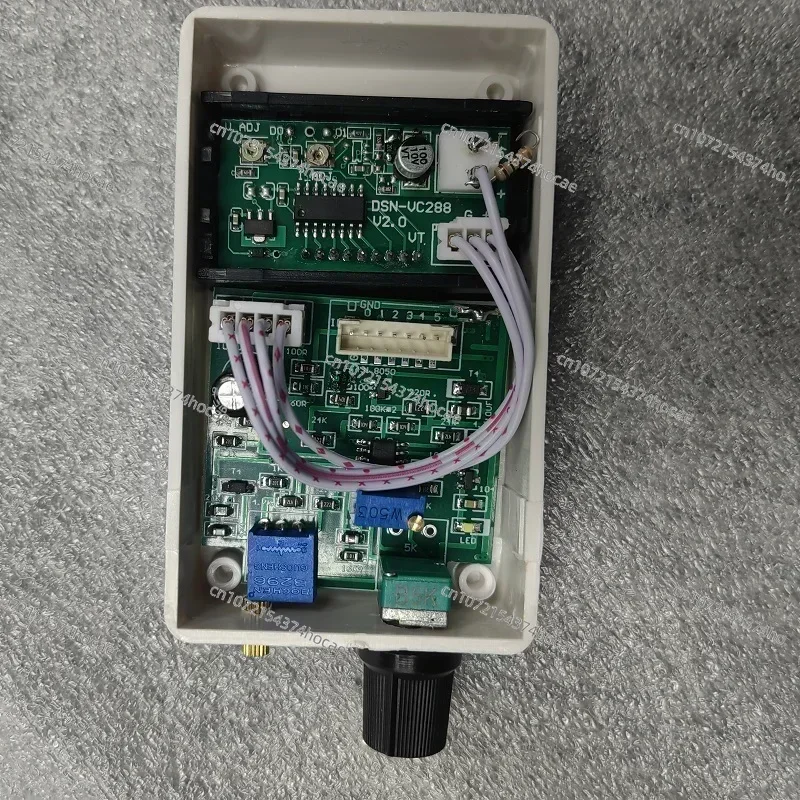 Контроллер регулирования напряжения и тока 50A, 60A, 100A, подходит для модернизации источника питания севера Emerson Контроллер регулирования напряжения и тока 50A, 60A, 100A, подходит для модернизации источника питания севера Emerson