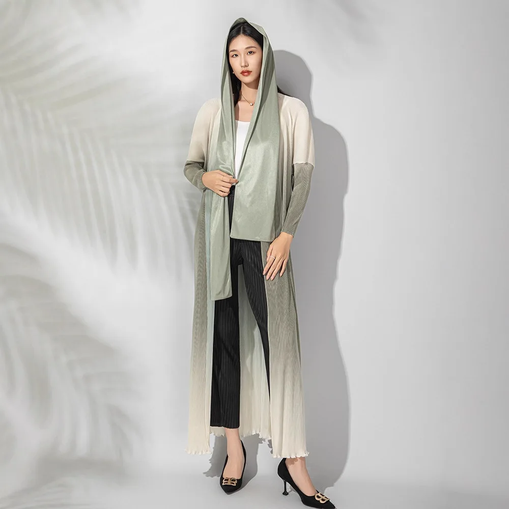 

Miyake Pleated 2025 Long Trench Coat Women Fashion Temperament Loose Printing Gradient Colour Scarf Collar Long Coat Pleated