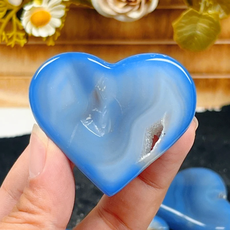 1pc Blue Agate Geode Heart-shaped Crystal, Home Decor, Perfect Collectible