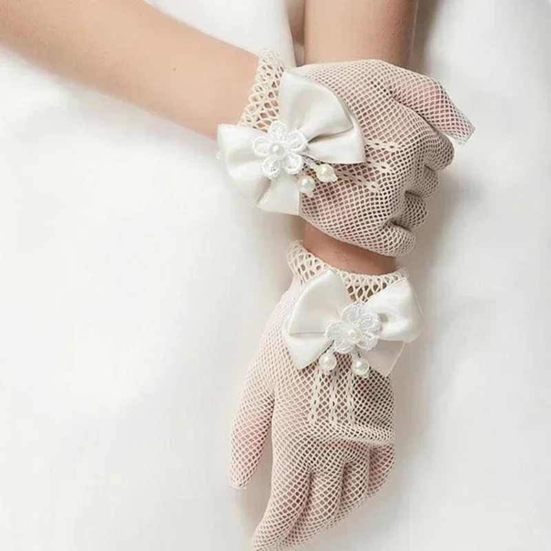 Sweet Flower Girls Short Gloves Mesh Bow Lace Pearl Decoration Gloves Children Kids Fashion Elegant Gloves Mittens Party Supplie