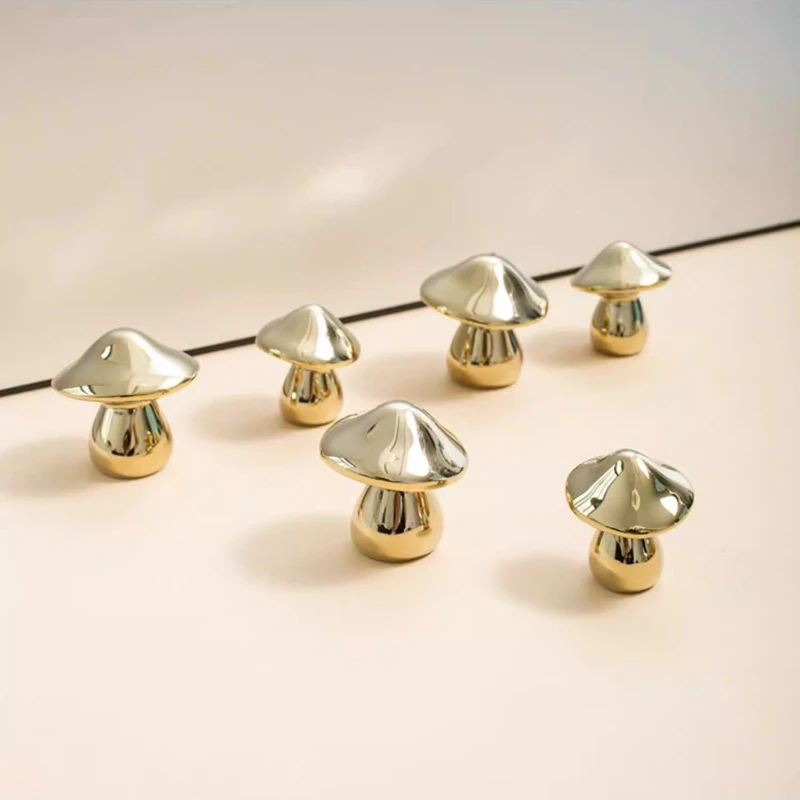 Mushroom Shape PVD Gold Brass Furniture Handles Door Knobs and Handles for Shoe Cabinet Kitchen Cupboard Drawer Pulls Home Decor