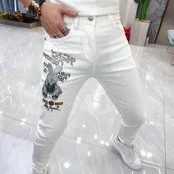 Summer 2023 Fashion Luxury Korean Cotton White Color Slim Jeans for Men with Embroidered Rabbit Design Kpop Skinny Jeans Man