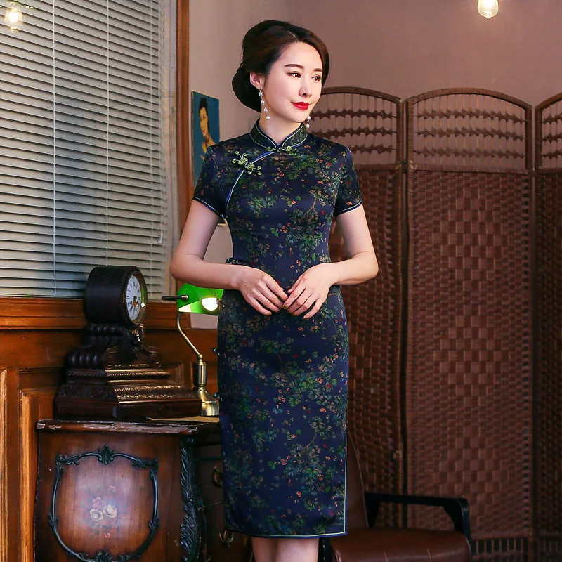 High Quality Real Silk Gambiered Guangdong Button Floral Print Improved plus Size Cheongsam Qipao Women's Dress