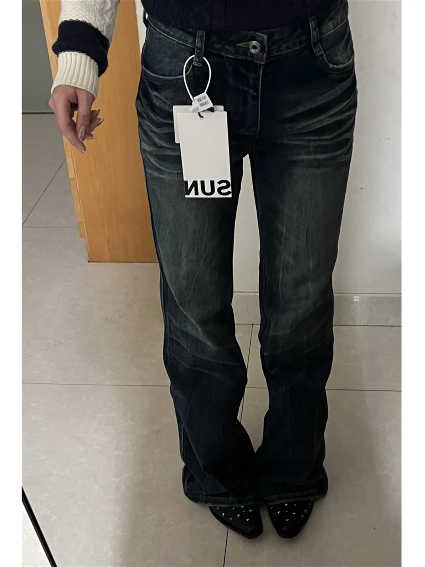 

Ретро-джинсы-клеш с низкой посадкой, белые, с эффектом потертости, женские, облегающие, длинные, в пол, весенние, повседневные, из хлопкового денима