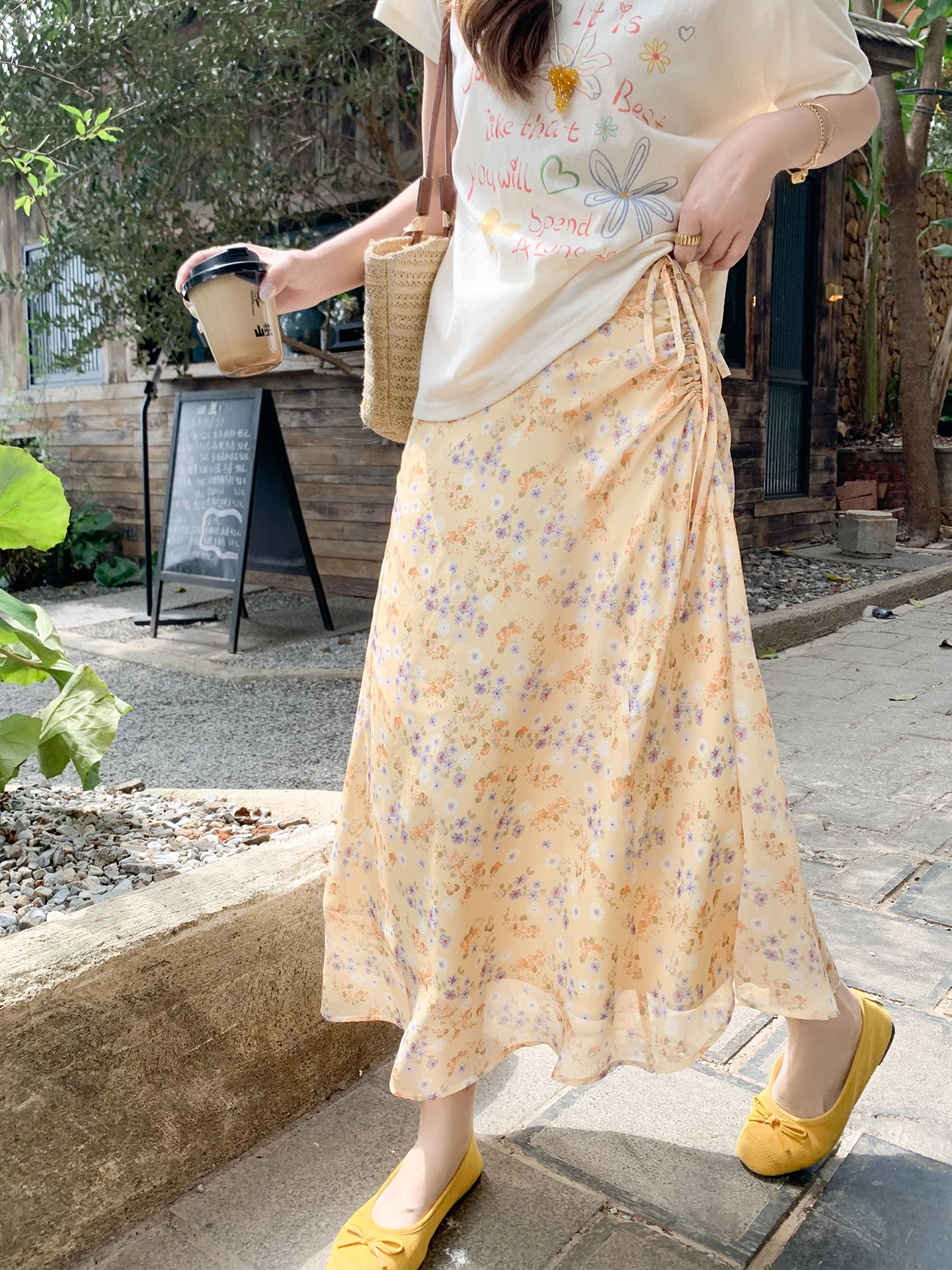

Желтая женская юбка с цветочным принтом и завышенной талией в корейском стиле, летняя новинка, повседневная, на шнуровке, А-силуэт, длинная, дышащая