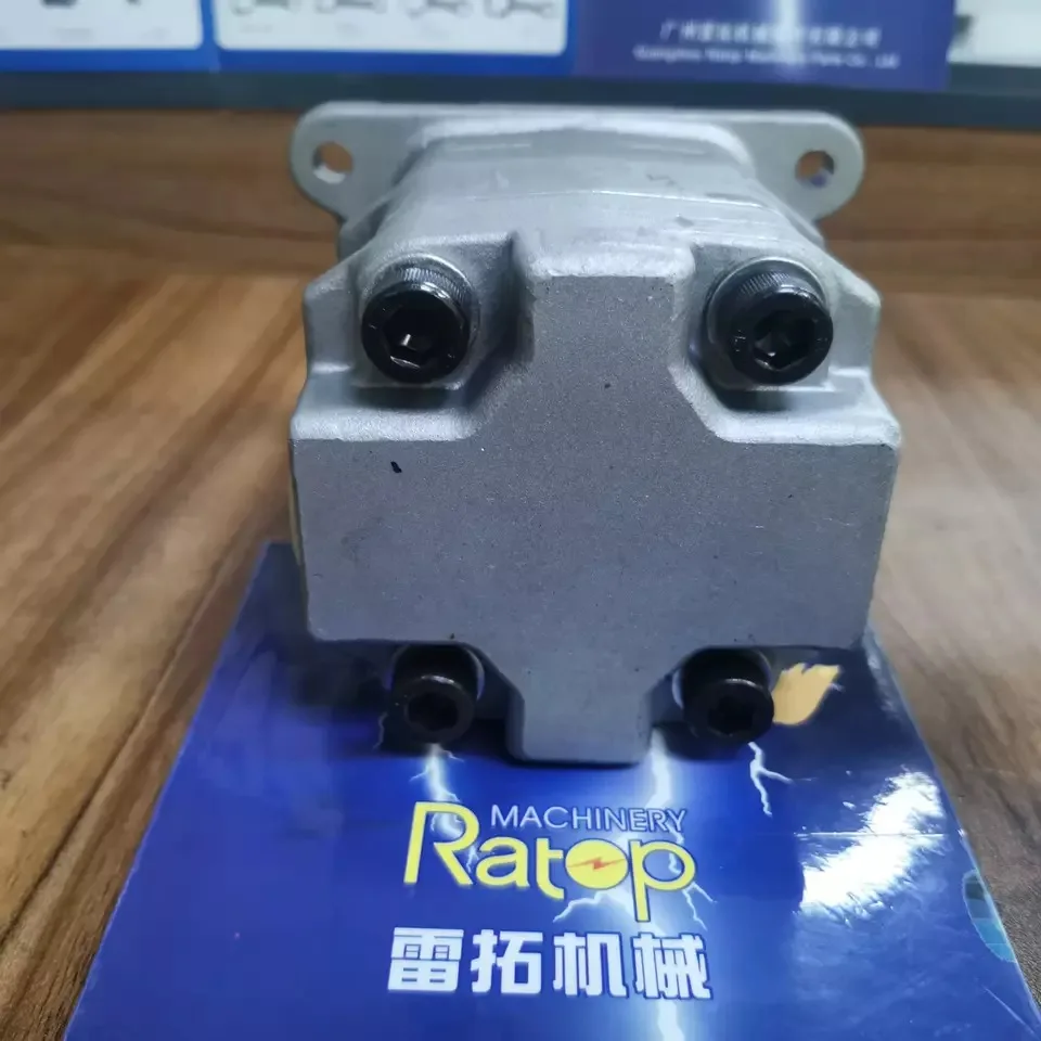 Aluminum gear pump 705-41-07180 For Excavator PC38UU-3 PC35MR-3 PC35MR-2