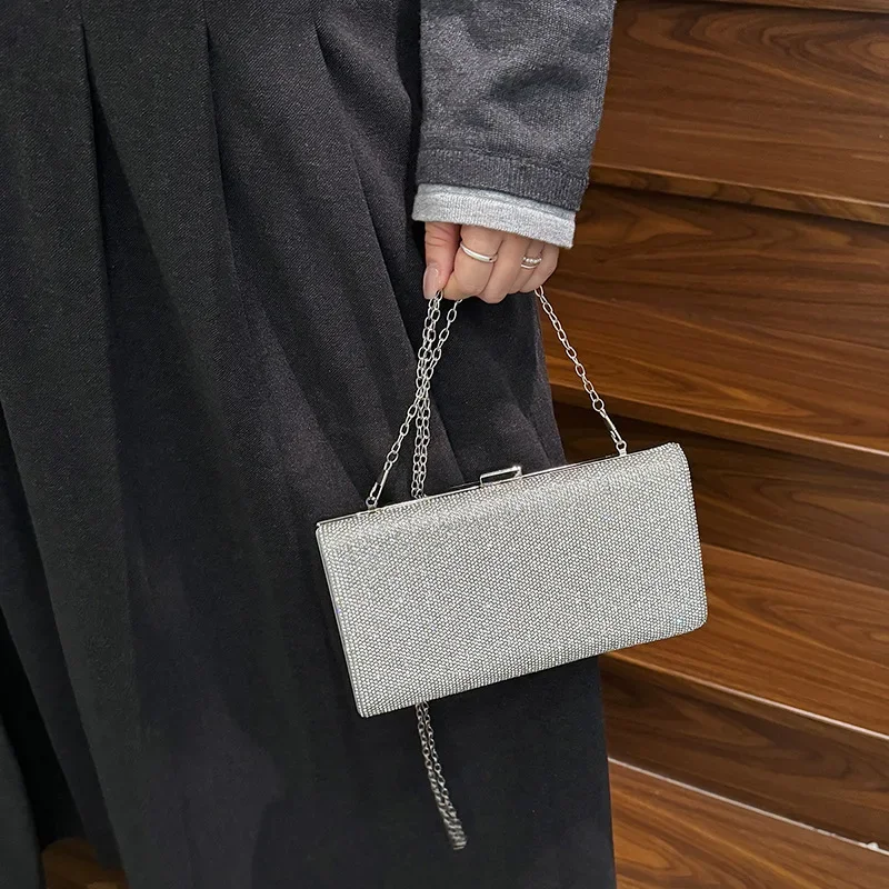 حقيبة نسائية على شكل صندوق ألماس لامع بسلسلة كروس محمولة باليد حقيبة فستان عصرية #3