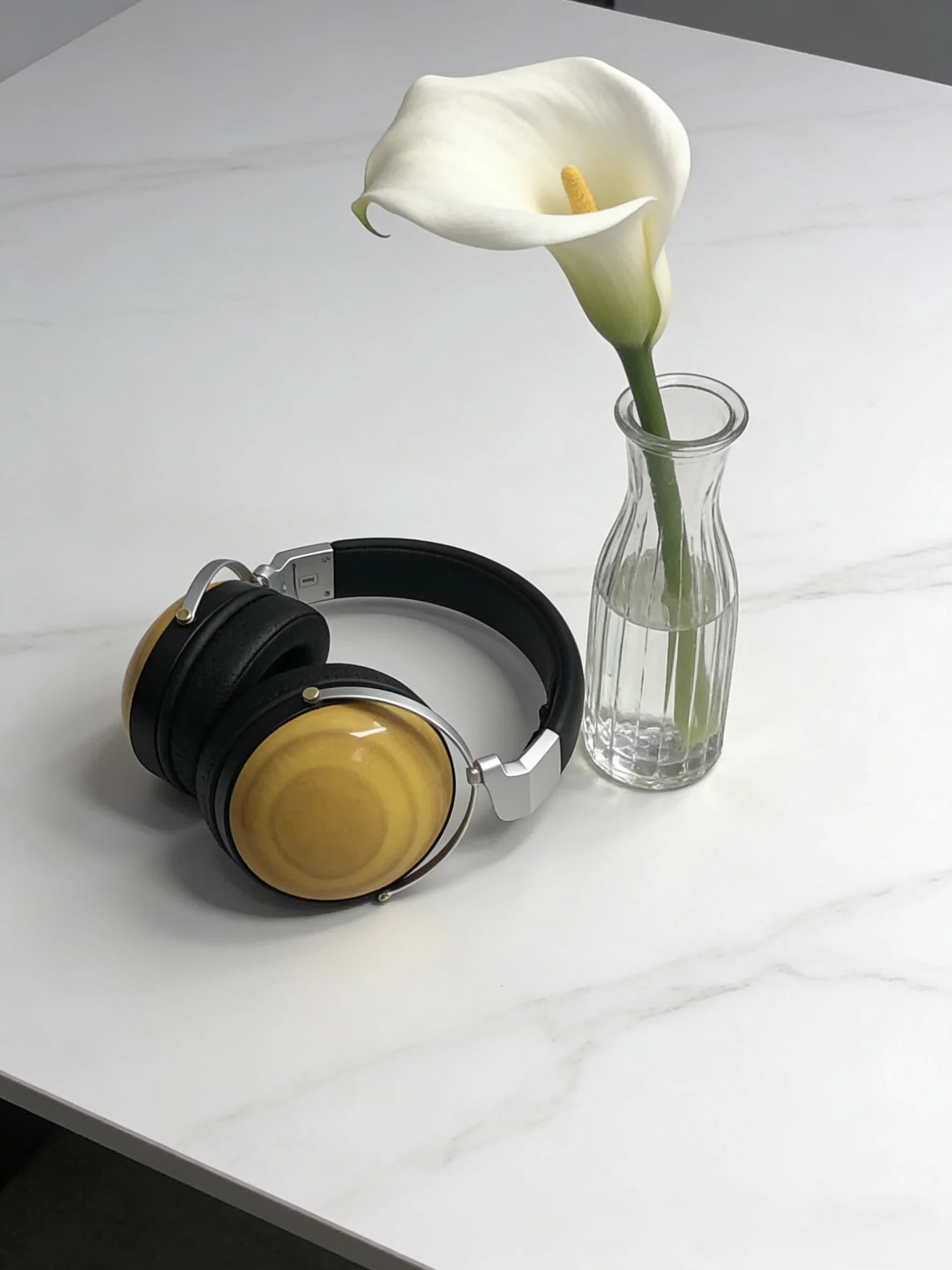 Finnish pine wood, solid wood headphones, high-gloss paint technology, 105 millimeters, high-quality units, 32-400 ohm options