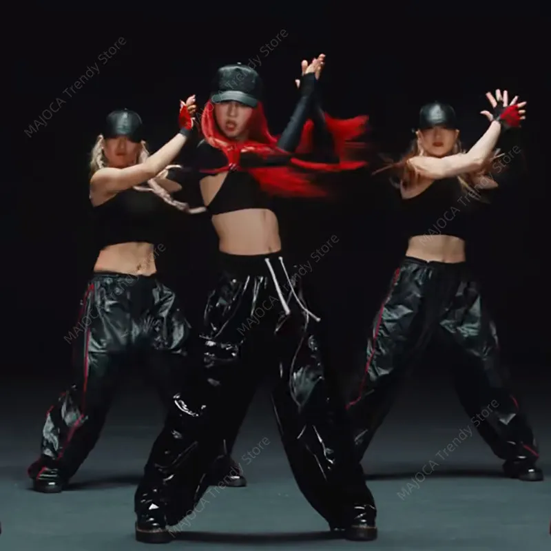 

Yuqi Kpop Stage Outfit Jazz Dance Costume Women Black Shiny Faux Leather Pants Hip Hop Streetwear Loose Wide Leg Cargo Trousers