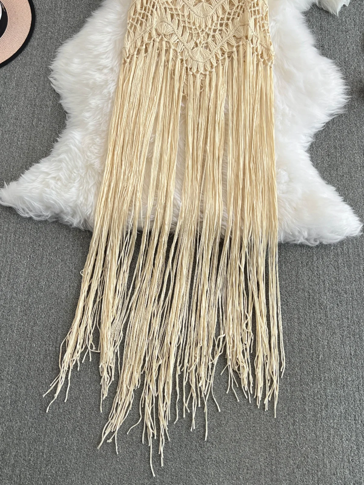 Vestido longo de malha étnico boêmio com franjas nas costas, feito à mão em crochê, vazado, em camadas, vestido midi f...