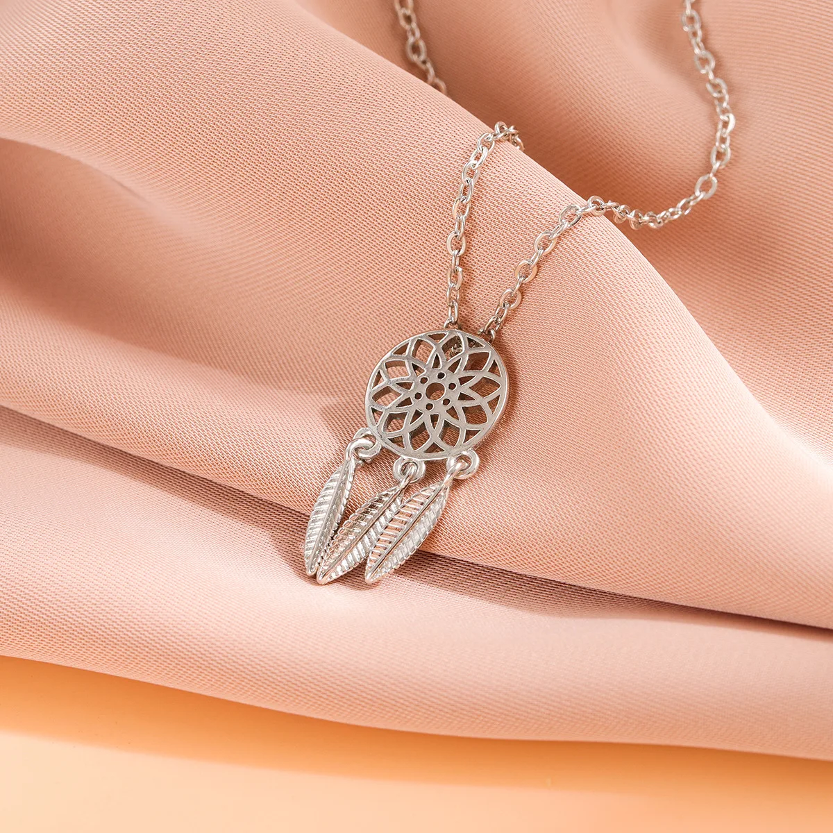 925 فضة مجوهرات الأزياء ريشة الجوف نمط بسيط جولة الترقوة سلسلة قلادة القلائد XL015