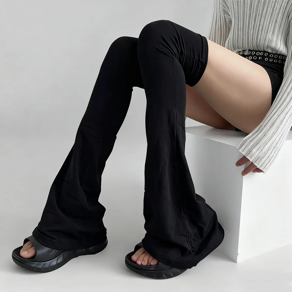 Scaldamuscoli sopra il ginocchio a forma di corno in stile giapponese Calze Lolita JK gotiche bianche nere Maniche per gambe calde a prova di freddo per esterni invernali