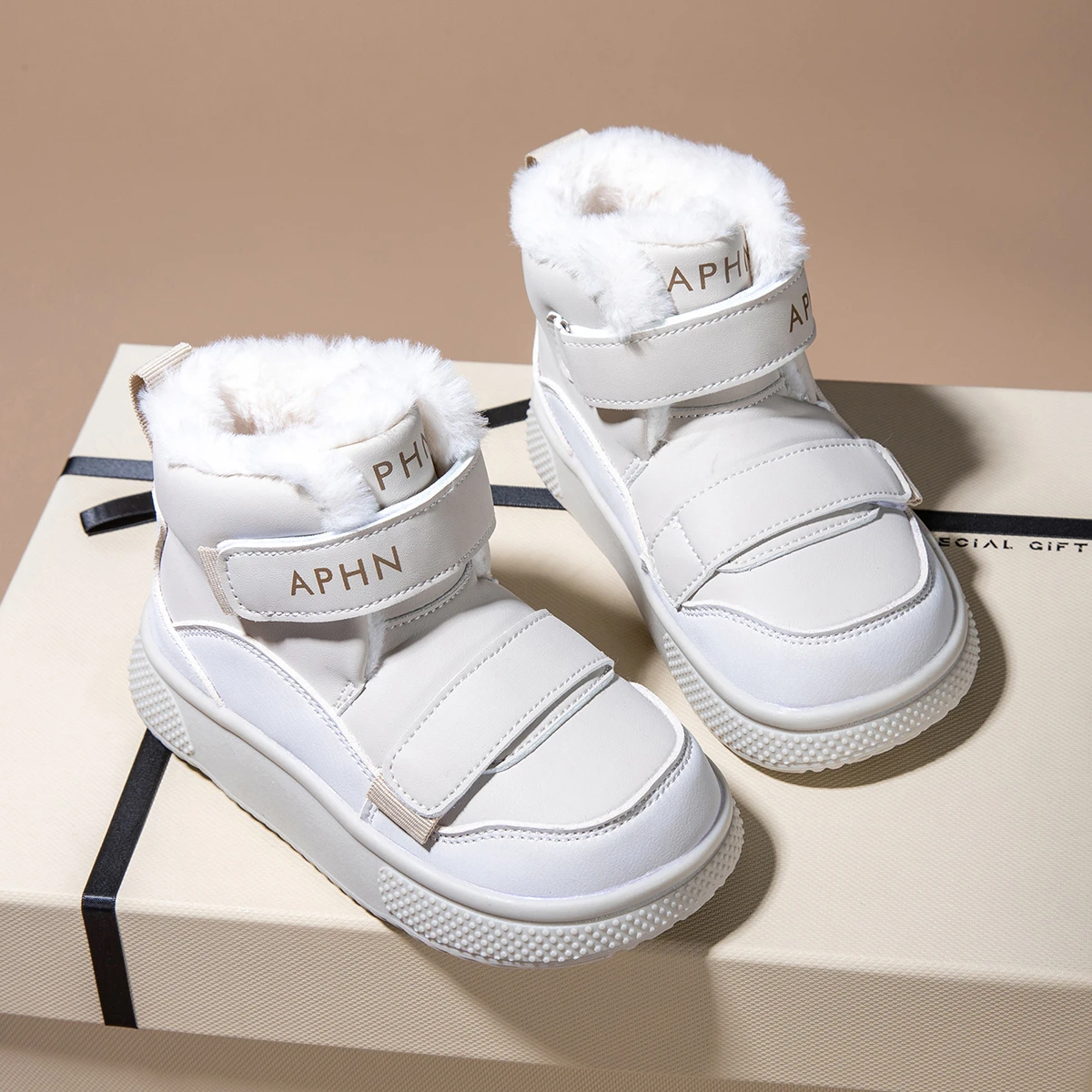 

Little Girls Thick Fleece Lined Leather Boots 2025 New Winter Toddler Warm Platform Boots Non-slip Versatile School Hiking Boots