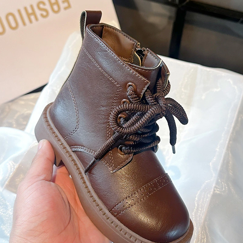 Botas curtas de couro mate infantis, botins de plataforma simples e versátil, para crianças e meninas, nova moda, primavera e outono