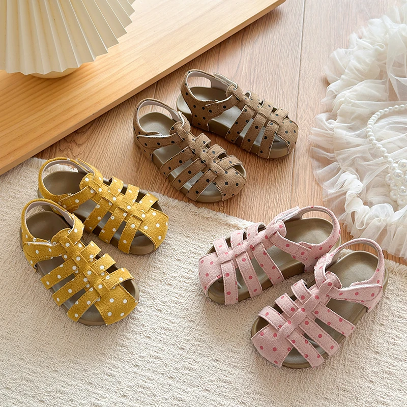 

2026 summer new children's shoes with full printed polka dots girls' toe sandals suede leather daily shoes hollowed out