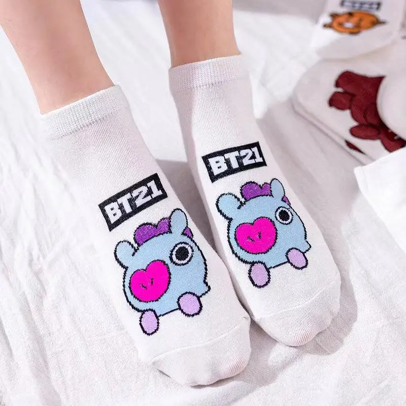 BT21 Kawaii Anime Cartoon Baby Series Bawełniane skarpetki w cukierkowym kolorze Ciepłe pończochy Jesienne i zimowe wełniane skarpetki Śliczny prezent urodzinowy