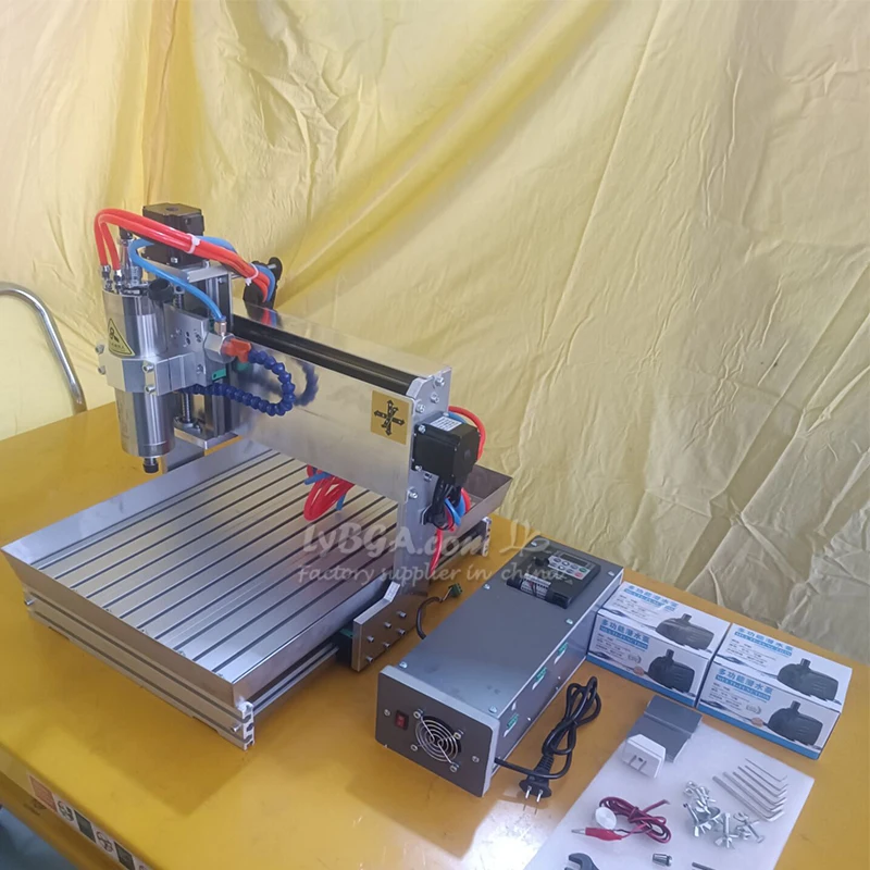 

LYFS 4060 Гравировальный станок с ЧПУ 1500 Вт 2200 Вт DIY Дерево Металл PCB Сверление и фрезерный станок с квадратной линией Рельсовая направляющая 3 оси 4 оси 5 осей