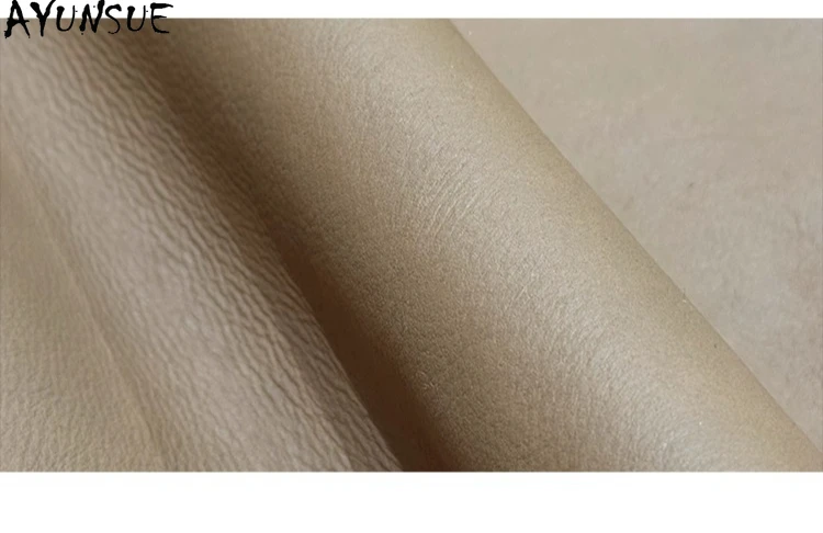 معطف فرو من جلد الغنم الطبيعي من AYUNSUE ملابس شتوية للنساء 2025 ملابس الشارع الشهير سترة من الجلد الطبيعي ميرينو امرأة جديدة في معاطف