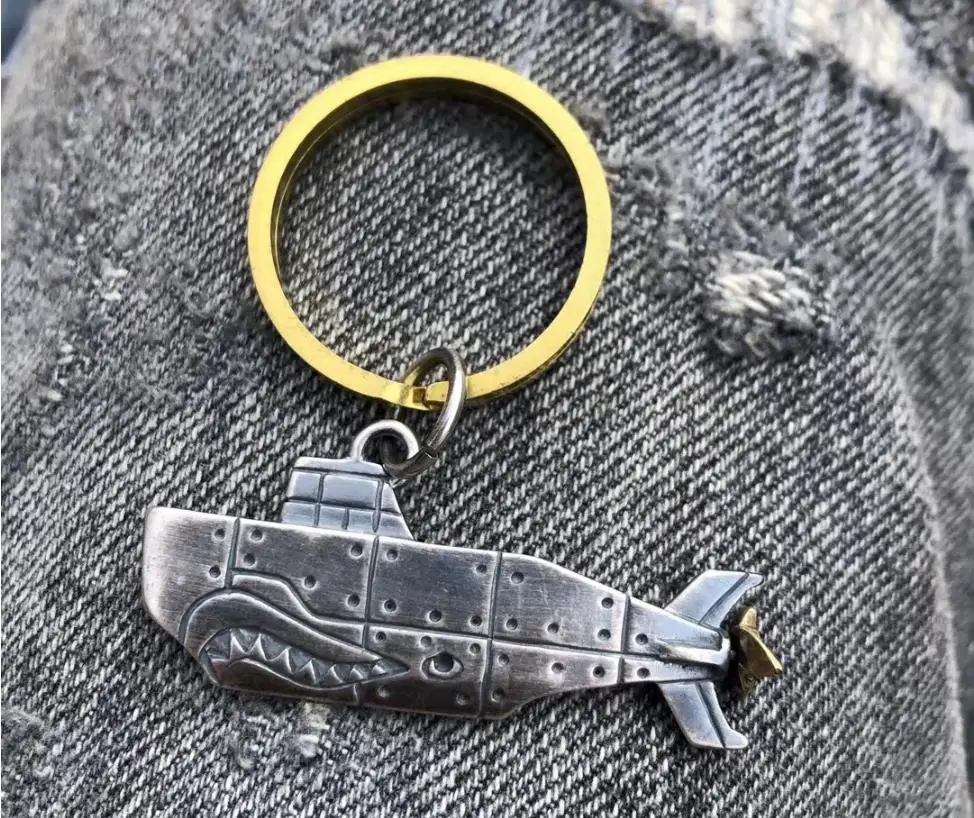 2026 DESCENDANT  DASBOOT KEYHOLDER  Submarine Keychain Pendant  YS129