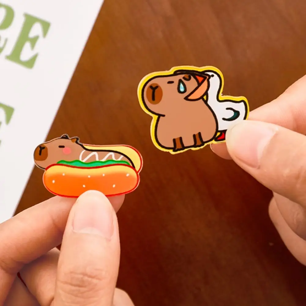 Funny Breastpin Acrylic Capybara Pin Kapibara Creative Hot Dog Capybara Brooch Animal Cute Lotus Capibara Badge Girl